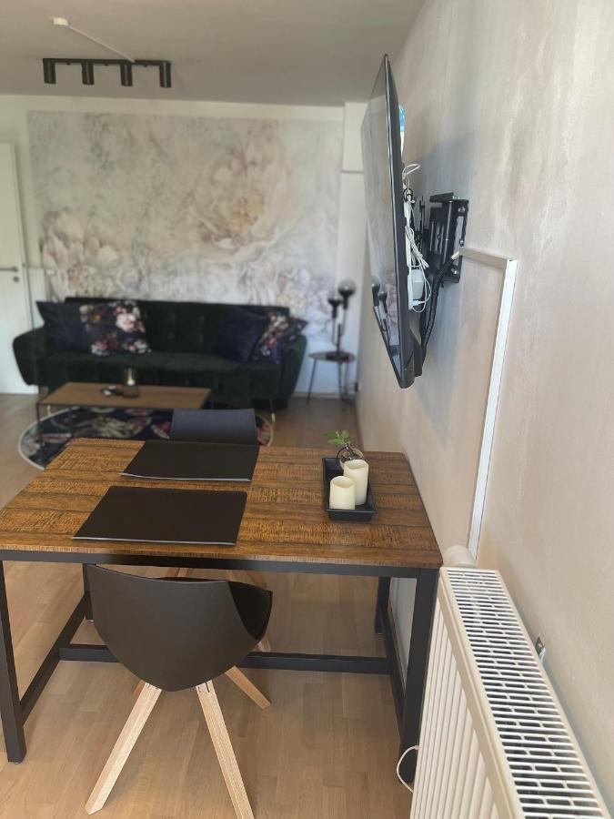 Greenleaf Lappersdorf - Terrasse - A93 Anbindung - Netflix - Stadtnah Dış mekan fotoğraf
